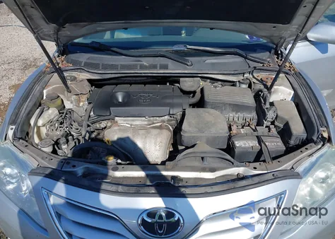 2011 Toyota Camry Le z USA, uszkodzony, nr VIN 4T1BF3EK6BU697376